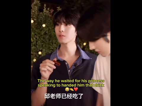 Bro was wondering why his man is so effortless cute and pretty even for just talking 🤏🥰 サムネイル